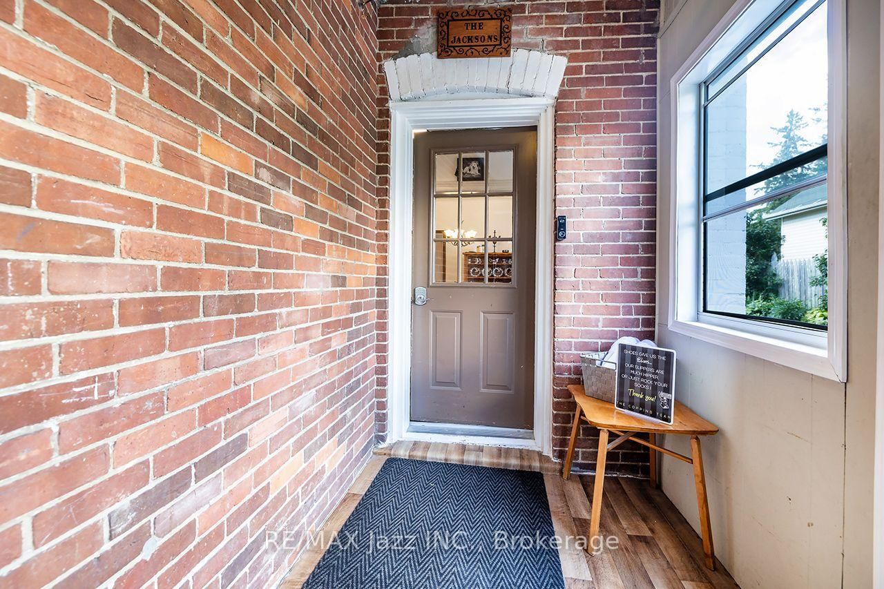 132 King Street • Kawartha Lakes, ON photo 5
