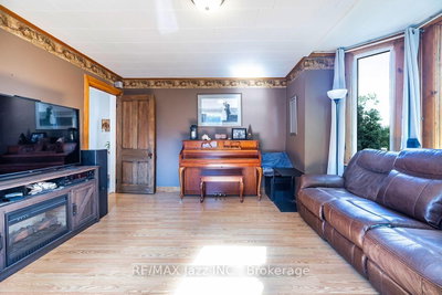 132 King Street • Kawartha Lakes, ON photo 8