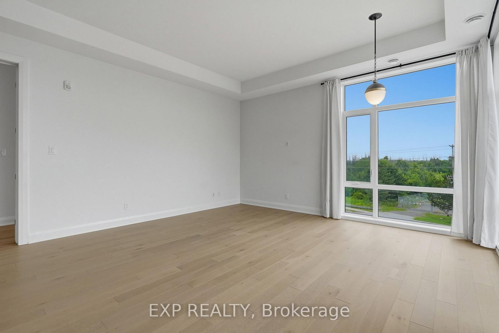 100 Cortile Private • #301 • Ottawa, ON photo 19