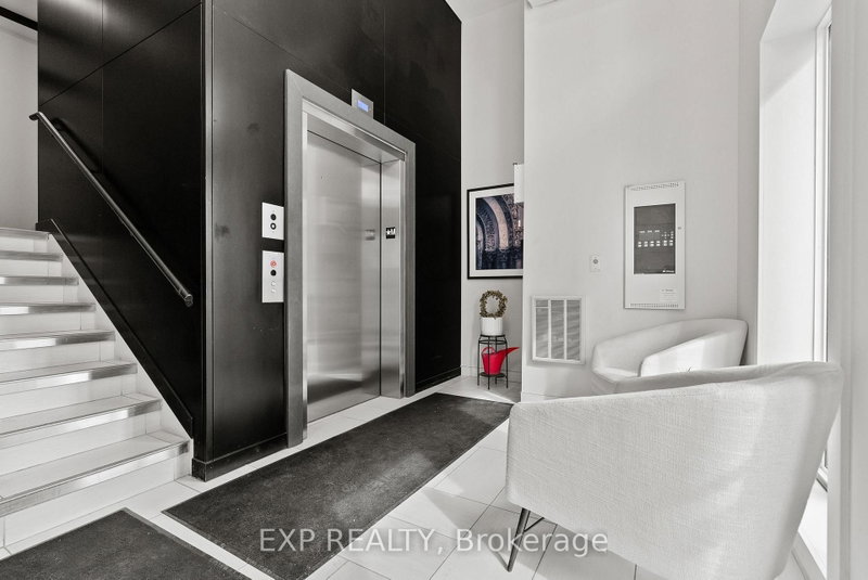 301 - 100 Cortile Private
