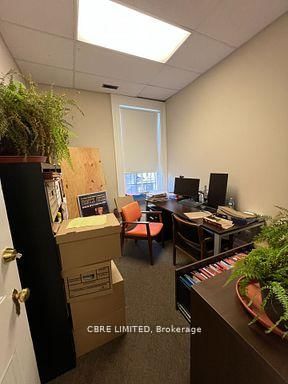 585 Talbot Street — photo 3