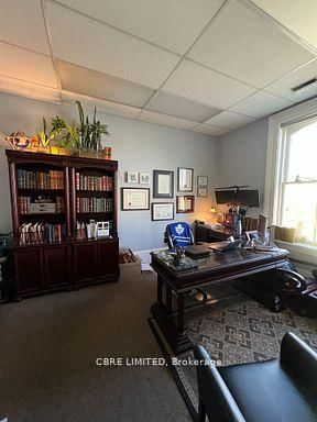 585 Talbot Street — more photos