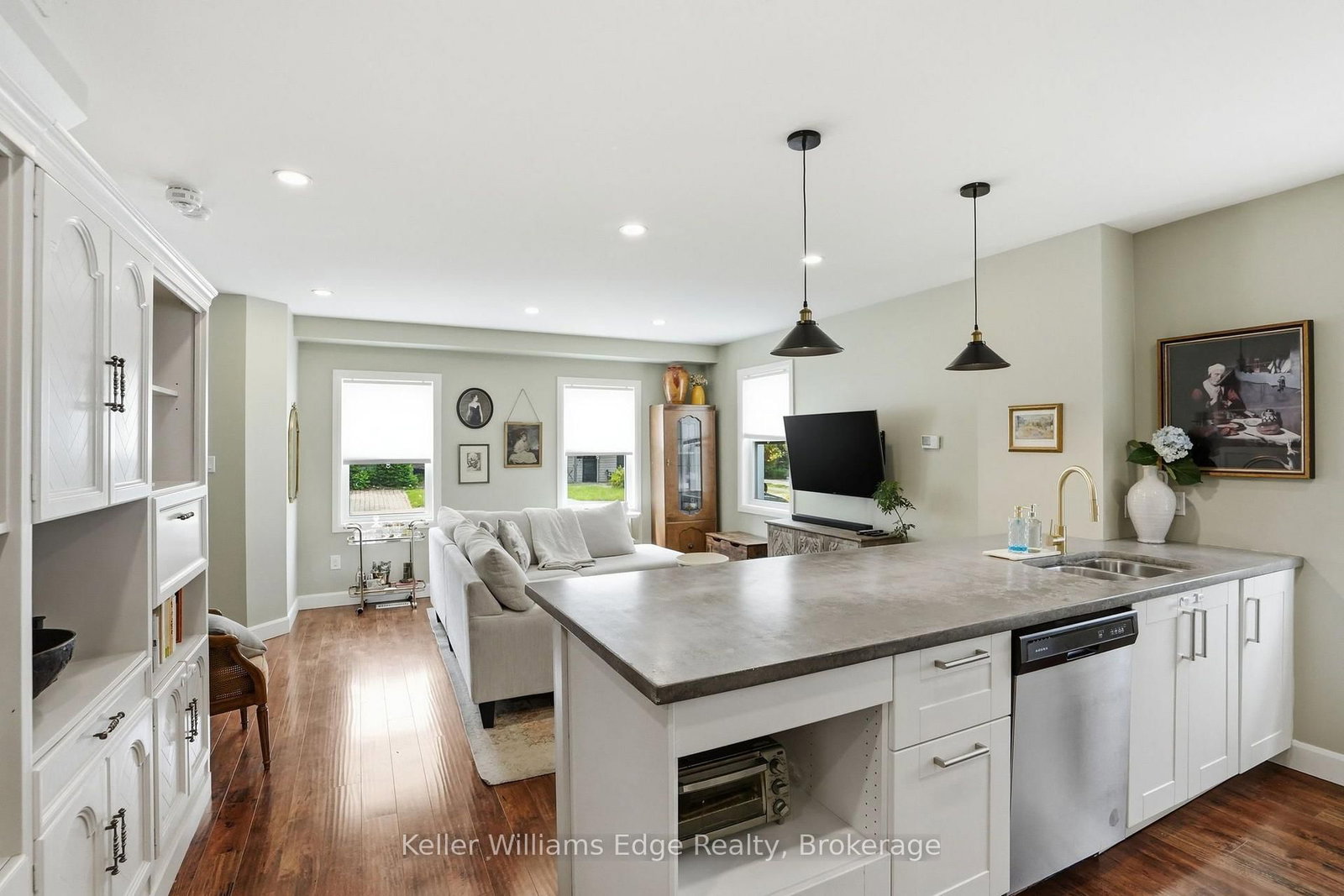 47 New Street • Hamilton, ON photo 6