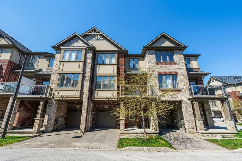 home for lease on 4 Bird Lane