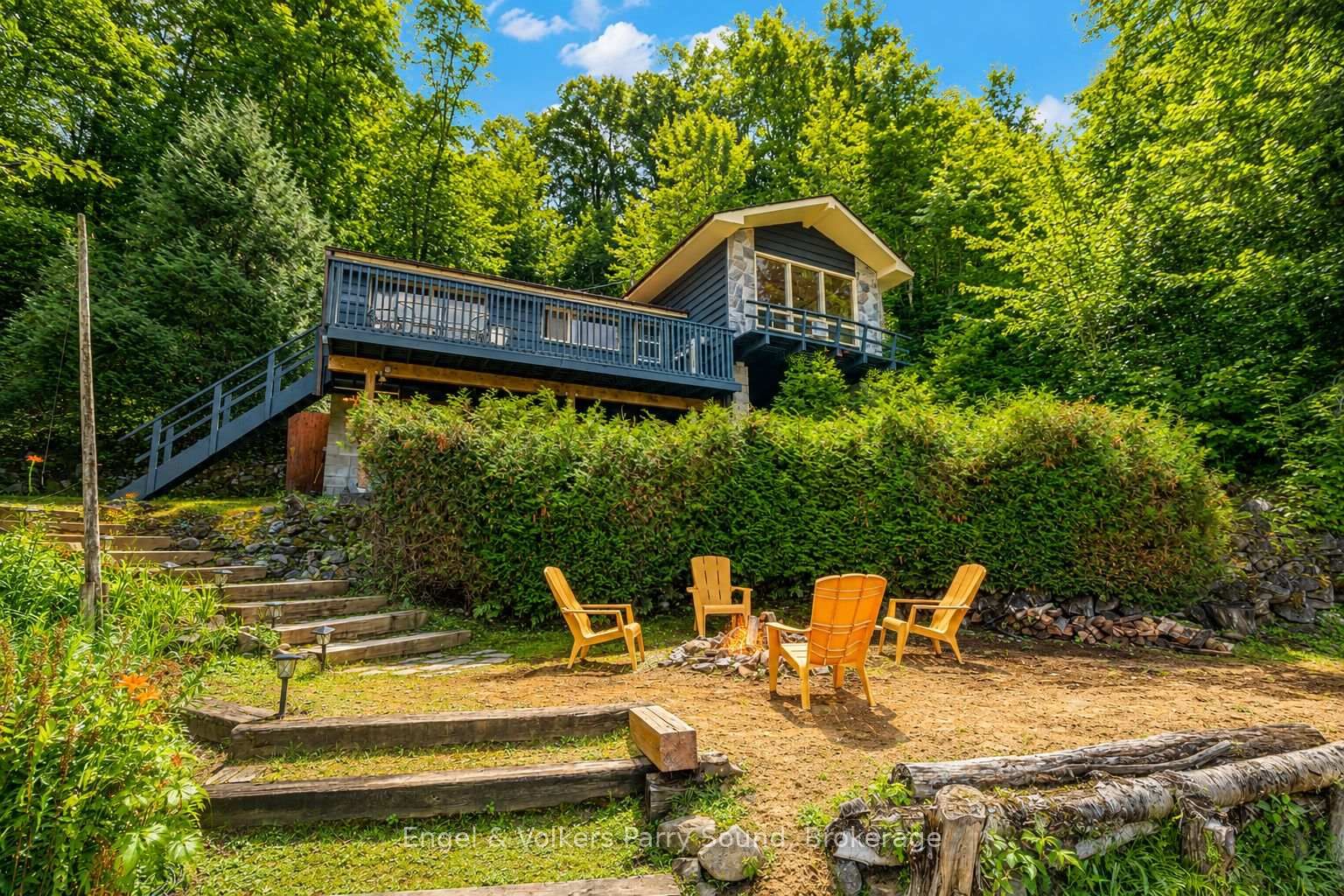 27 Lower Lane • Seguin, ON photo 1