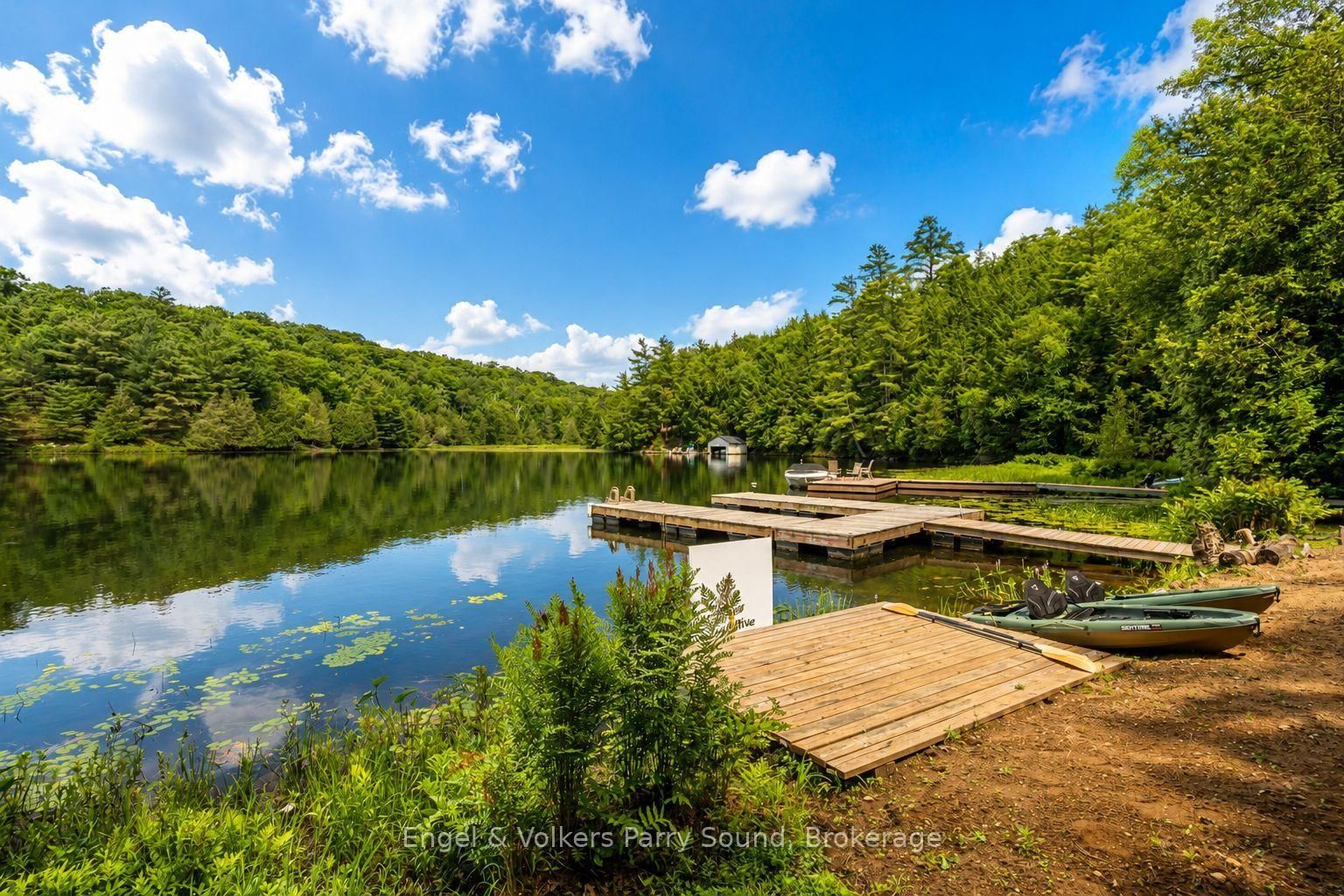 27 Lower Lane • Seguin, ON photo 3