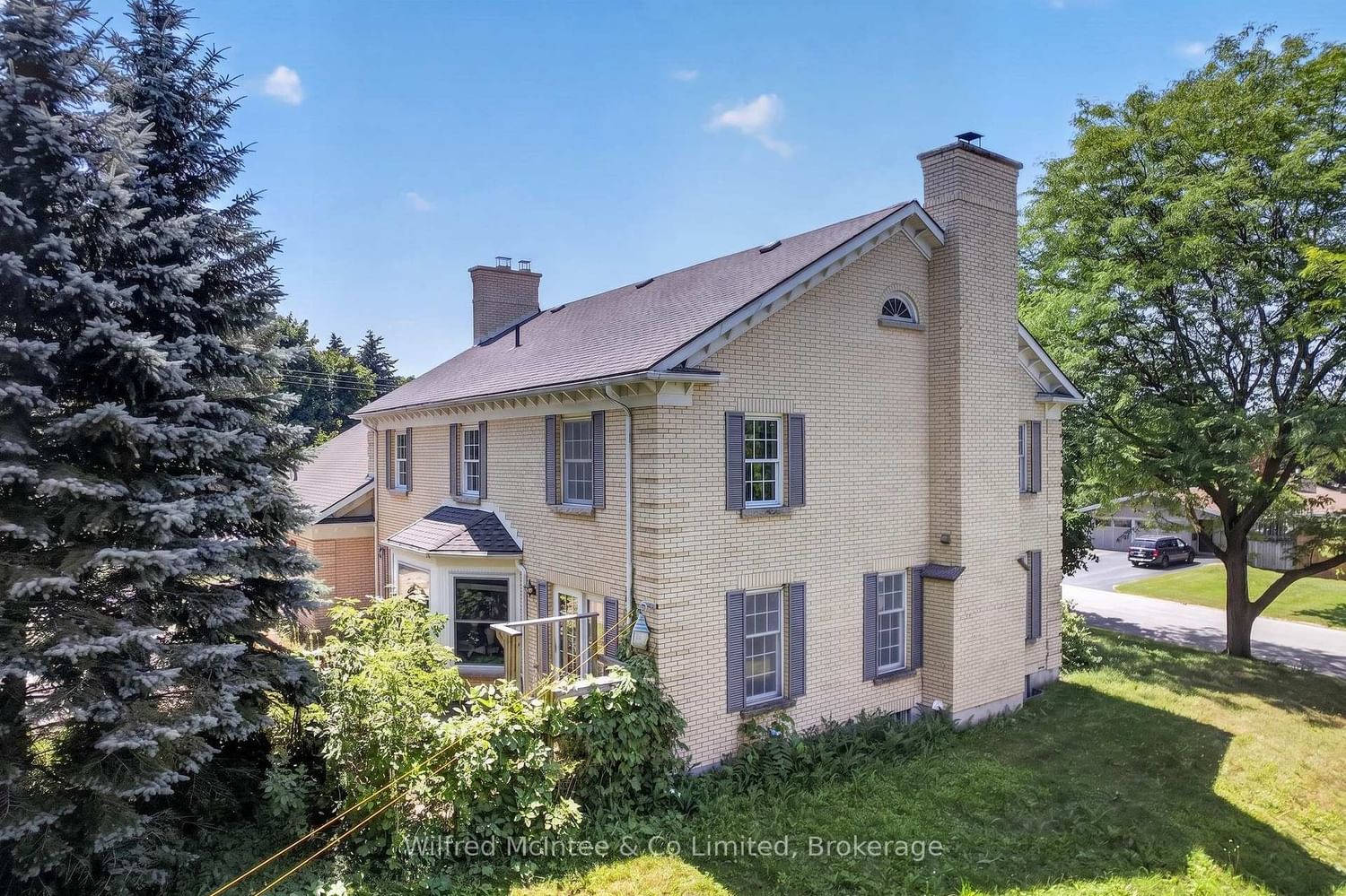 Listing photo 4