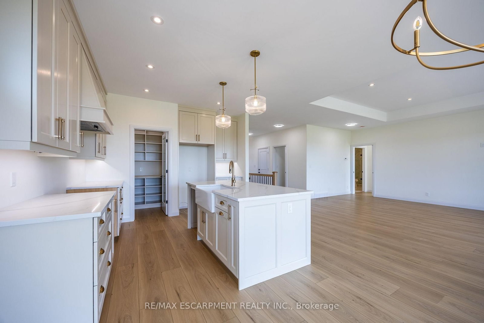 218 Schooner Drive • Norfolk, ON photo 16