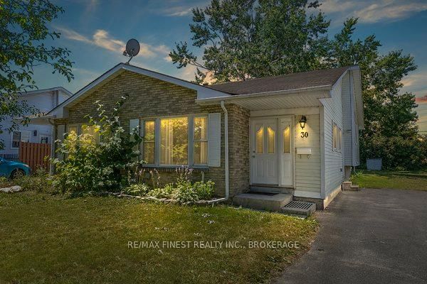 30 Woodstone Cres, Kingston, Ontario