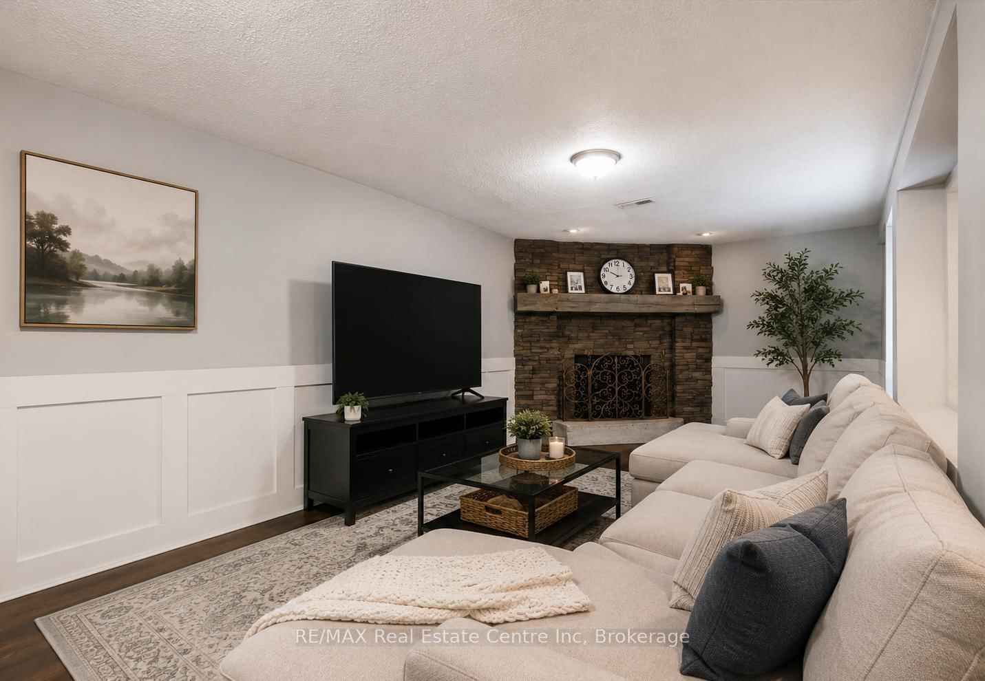 369 WEST ACRES Drive • Guelph, ON photo 10