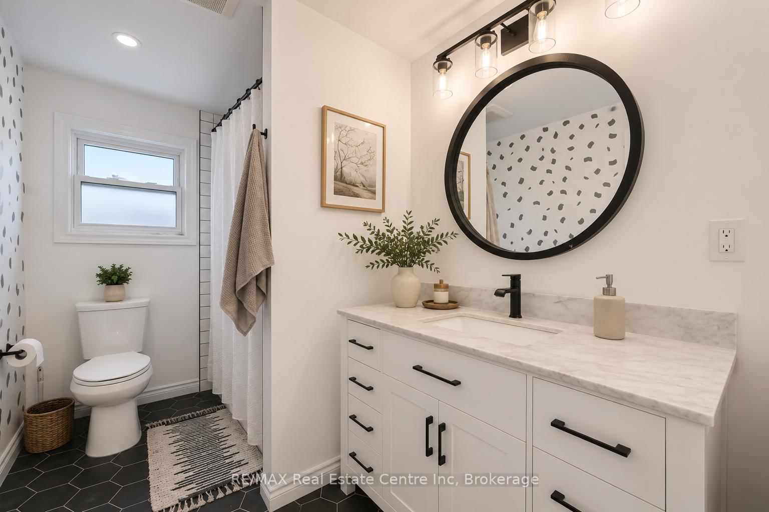 369 WEST ACRES Drive • Guelph, ON photo 8