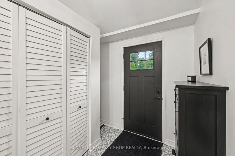 102 Moorhead Drive