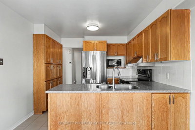 82 Emerald Meadows Drive — photo 5