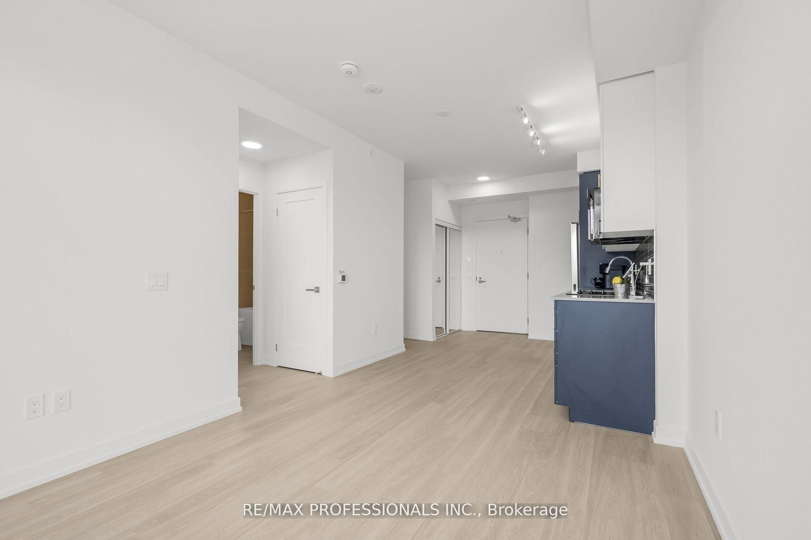 415 W Main Street • #411 • Hamilton, ON photo 6