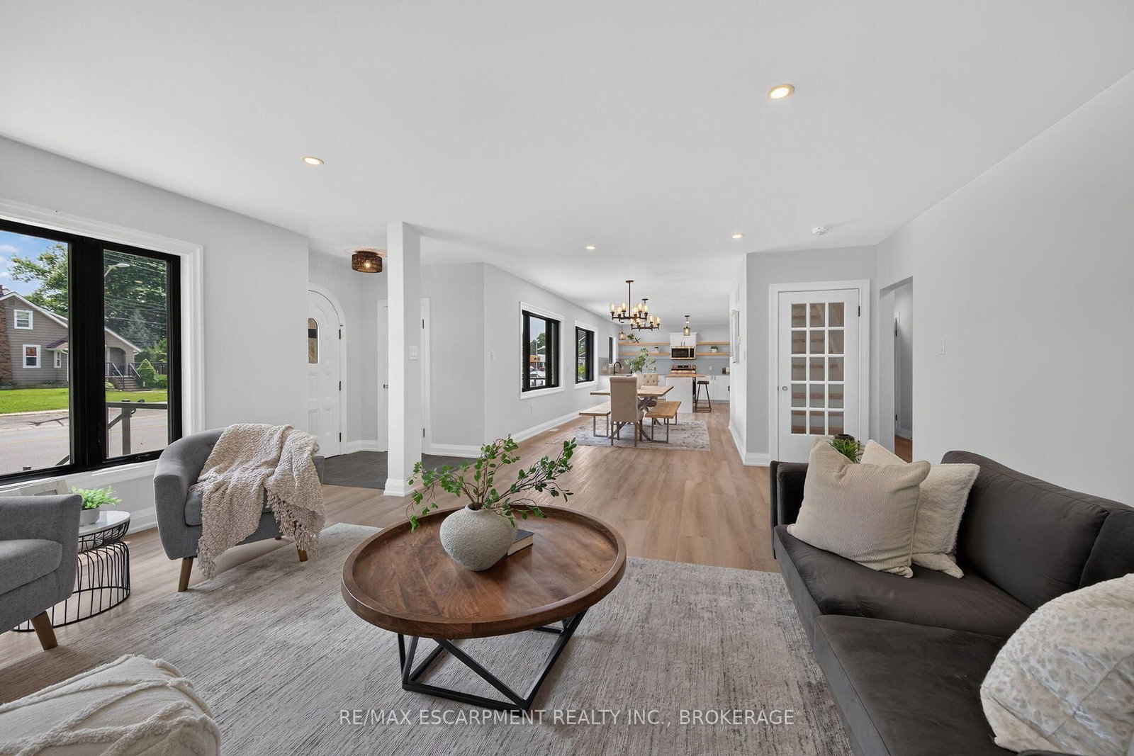 27 Church Street E • Norfolk, ON photo 5