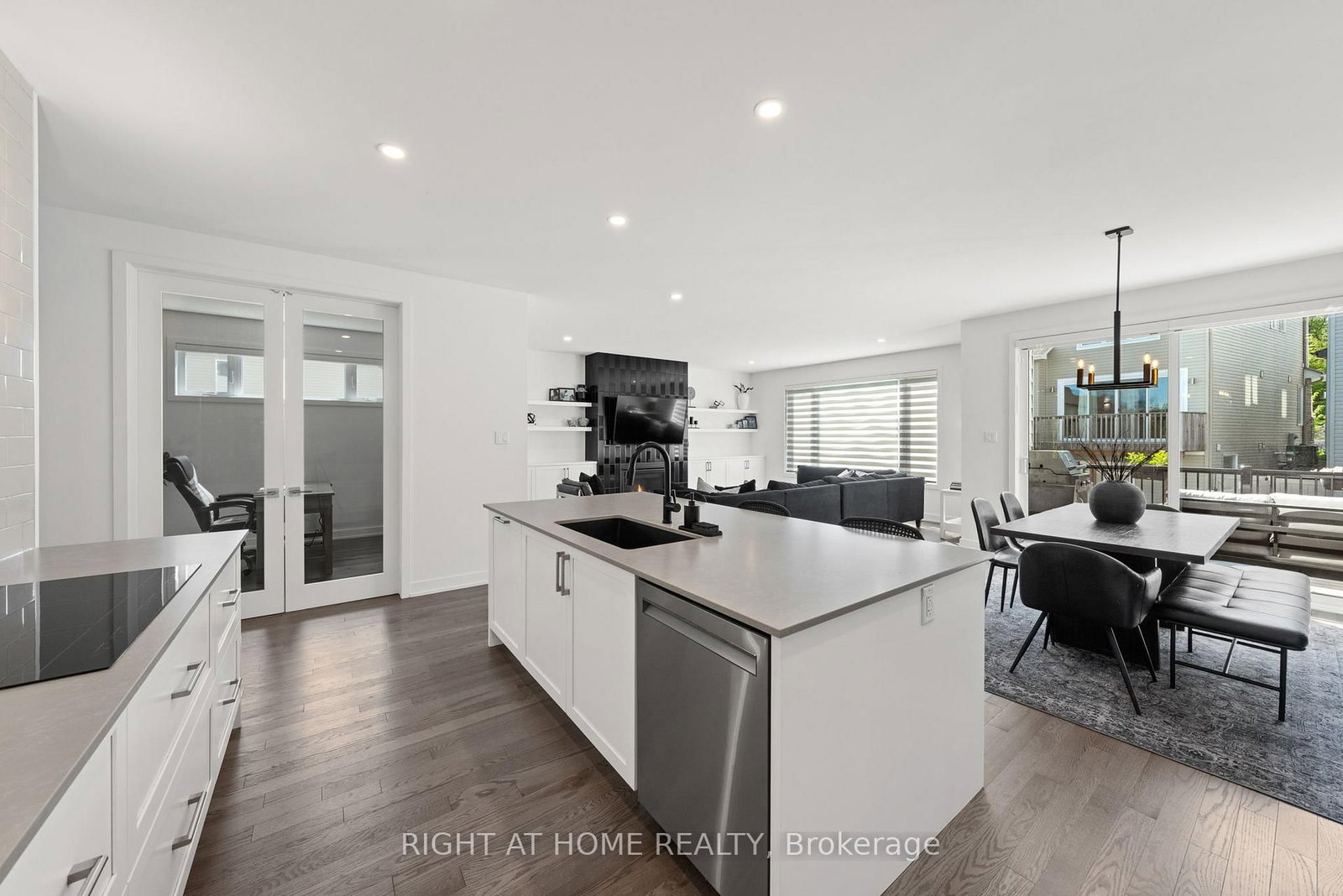 252 KETCHIKAN Crescent • Kanata, ON photo 10