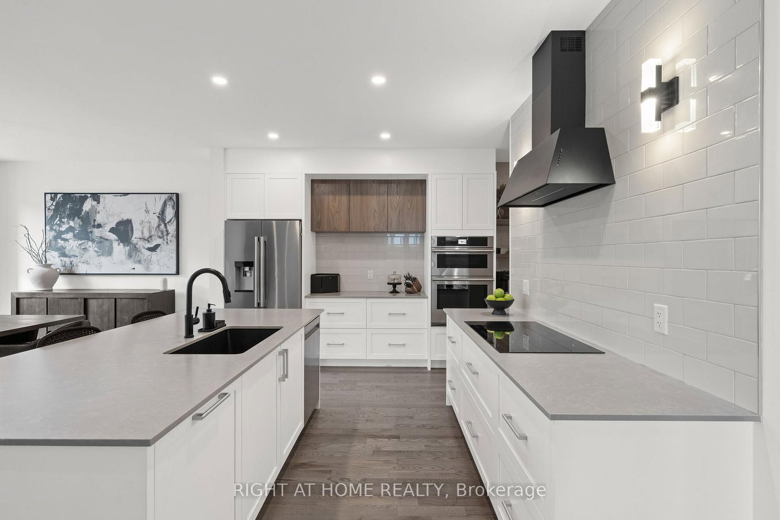 252 KETCHIKAN Crescent • Kanata, ON photo 7