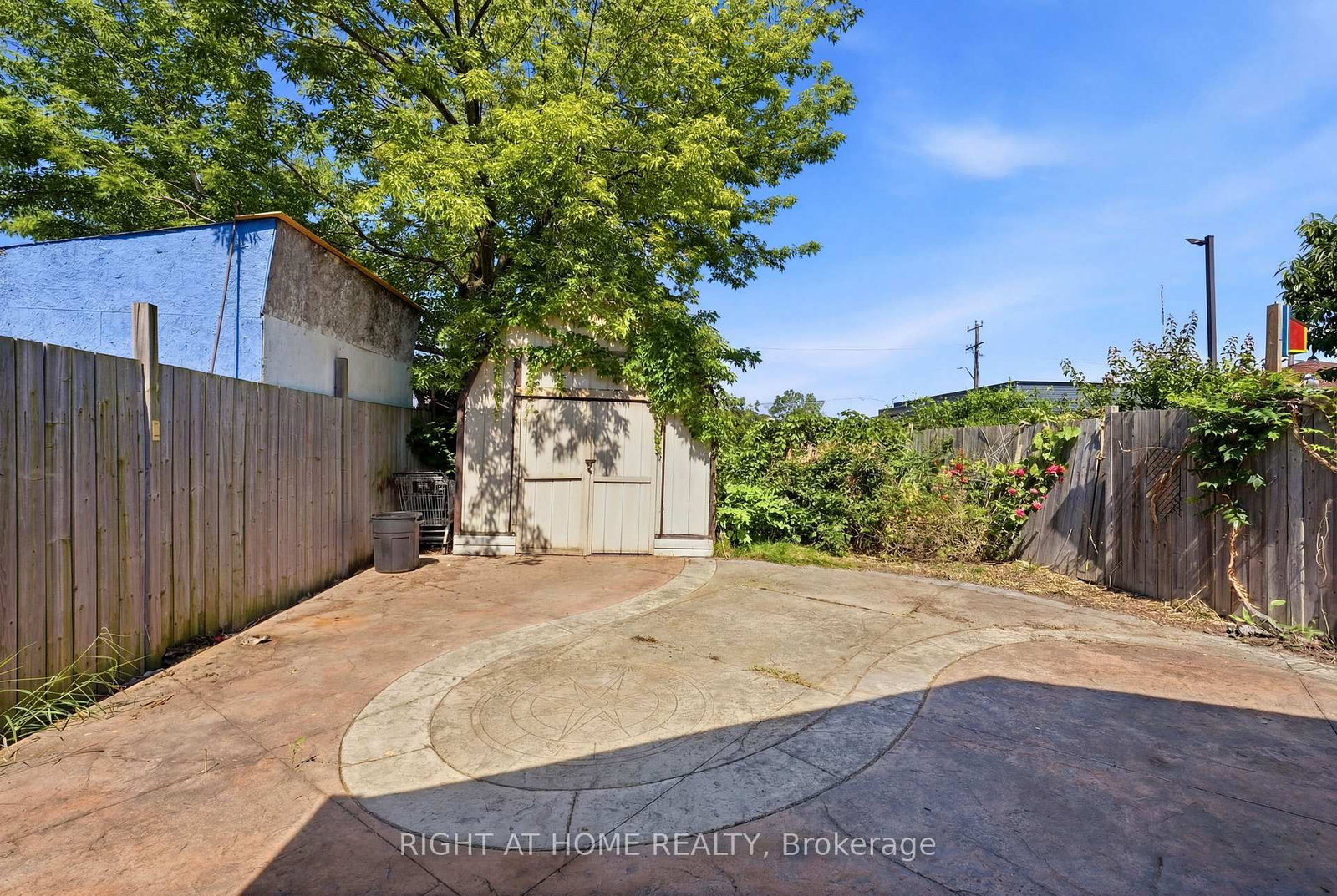 123 N Crosthwaite Avenue • Hamilton, ON photo 10