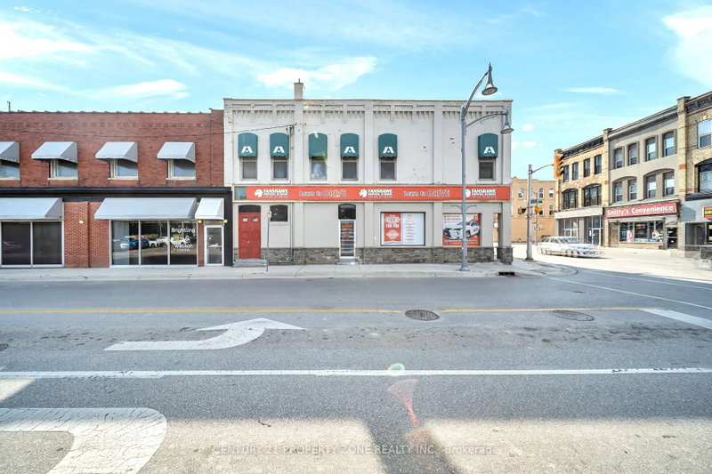 370 Talbot St photo 2