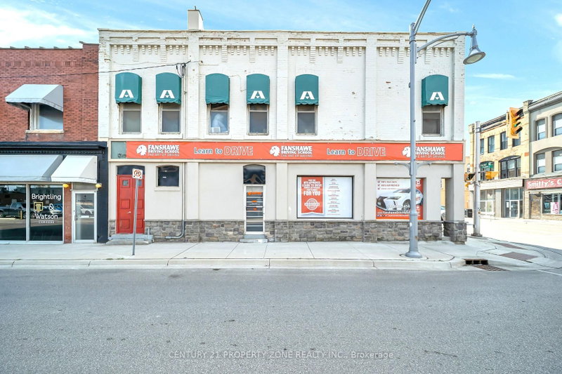 370 Talbot St photo 3