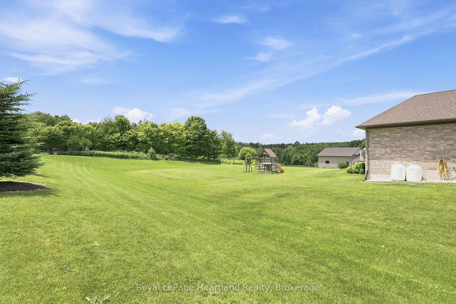 129 Sharron Court • Mapleton, ON photo 38