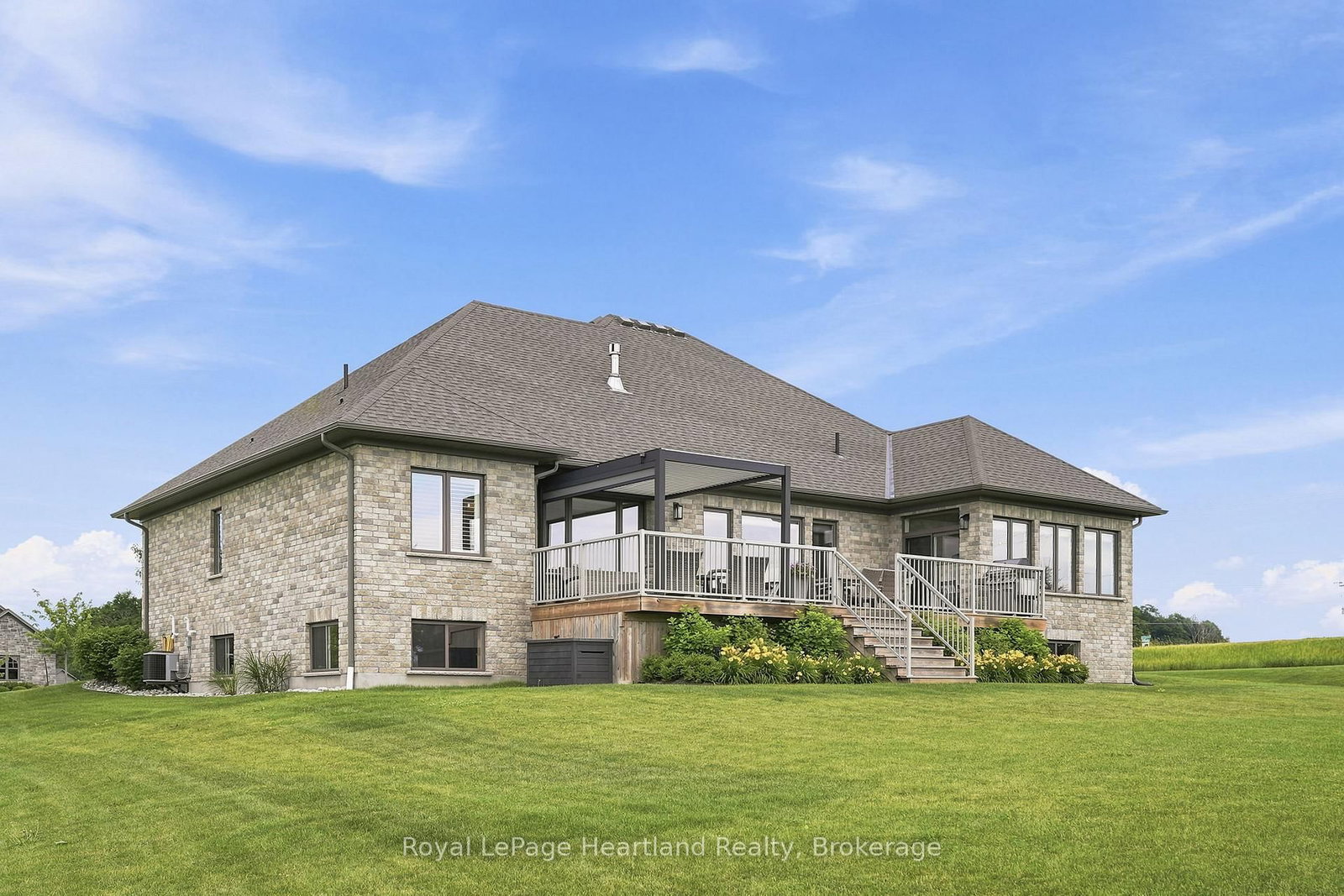 129 Sharron Court • Mapleton, ON photo 41