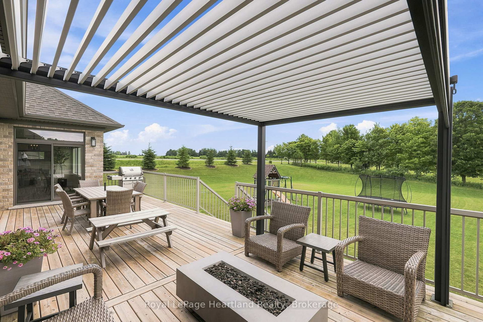 129 Sharron Court • Mapleton, ON photo 45