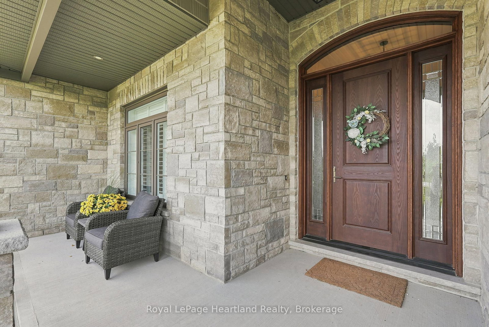 129 Sharron Court • Mapleton, ON photo 5
