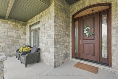 129 Sharron Court • Mapleton, ON photo 5