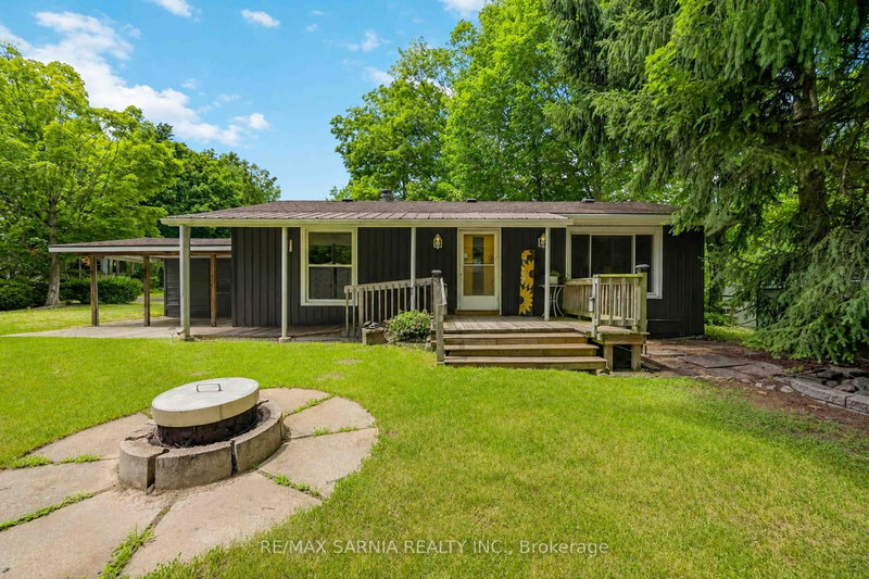 4895 LAKESHORE Rd photo 1