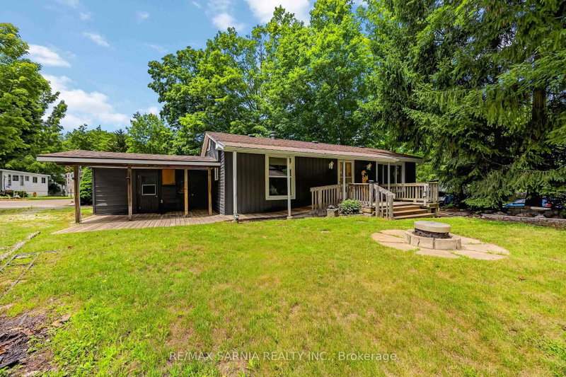 4895 LAKESHORE Rd photo 4
