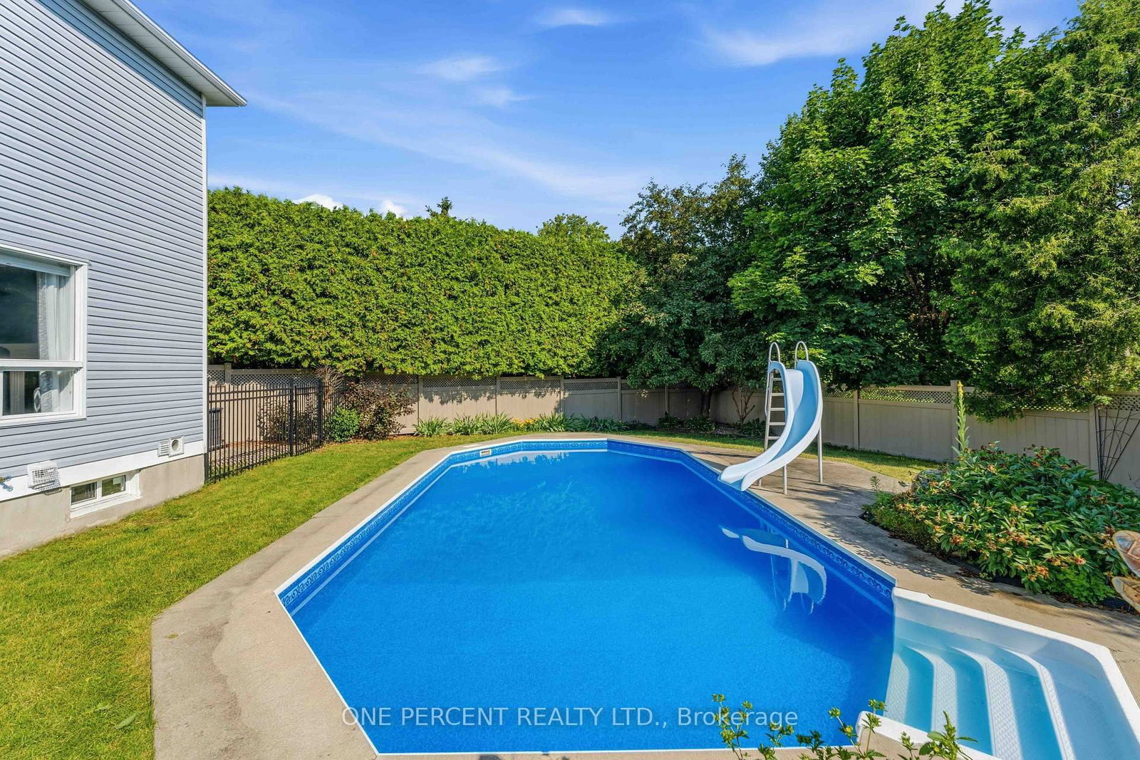 19 Amy Street • Stittsville, ON photo 38