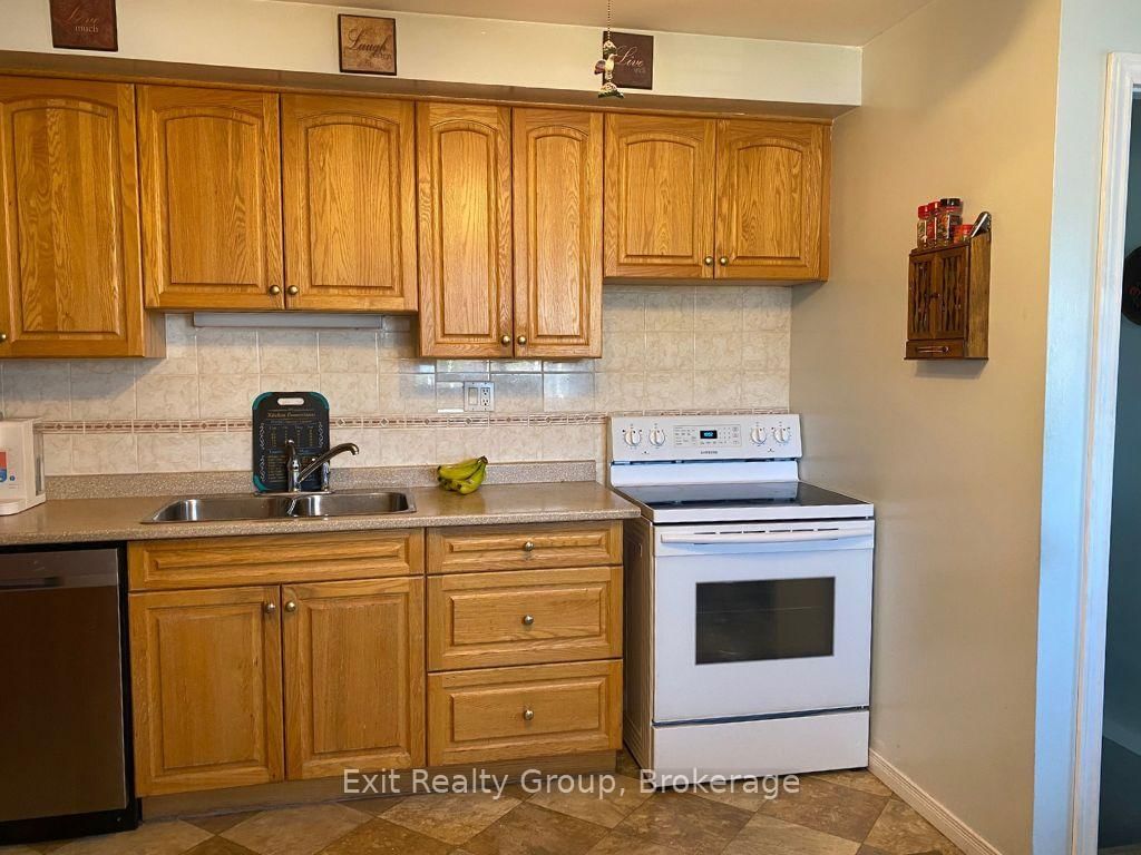 83 Centre Street • Hastings, ON photo 11