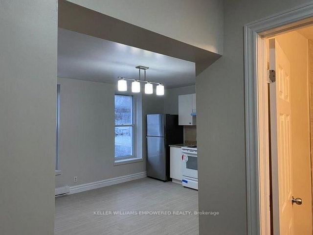 1A - 3 George Street W