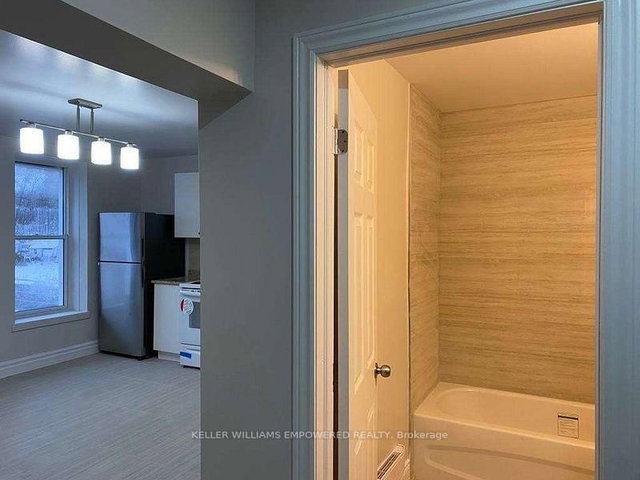 1A - 3 George Street W