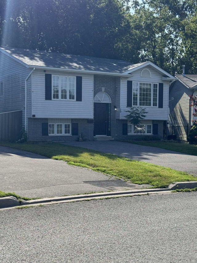 19 Briardale Boulevard