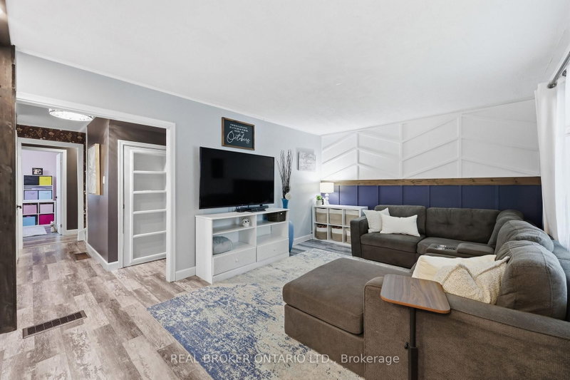 21 Ridgewood Avenue