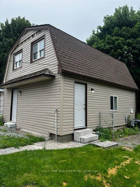 63 Dolphin Street, Port Colborne
