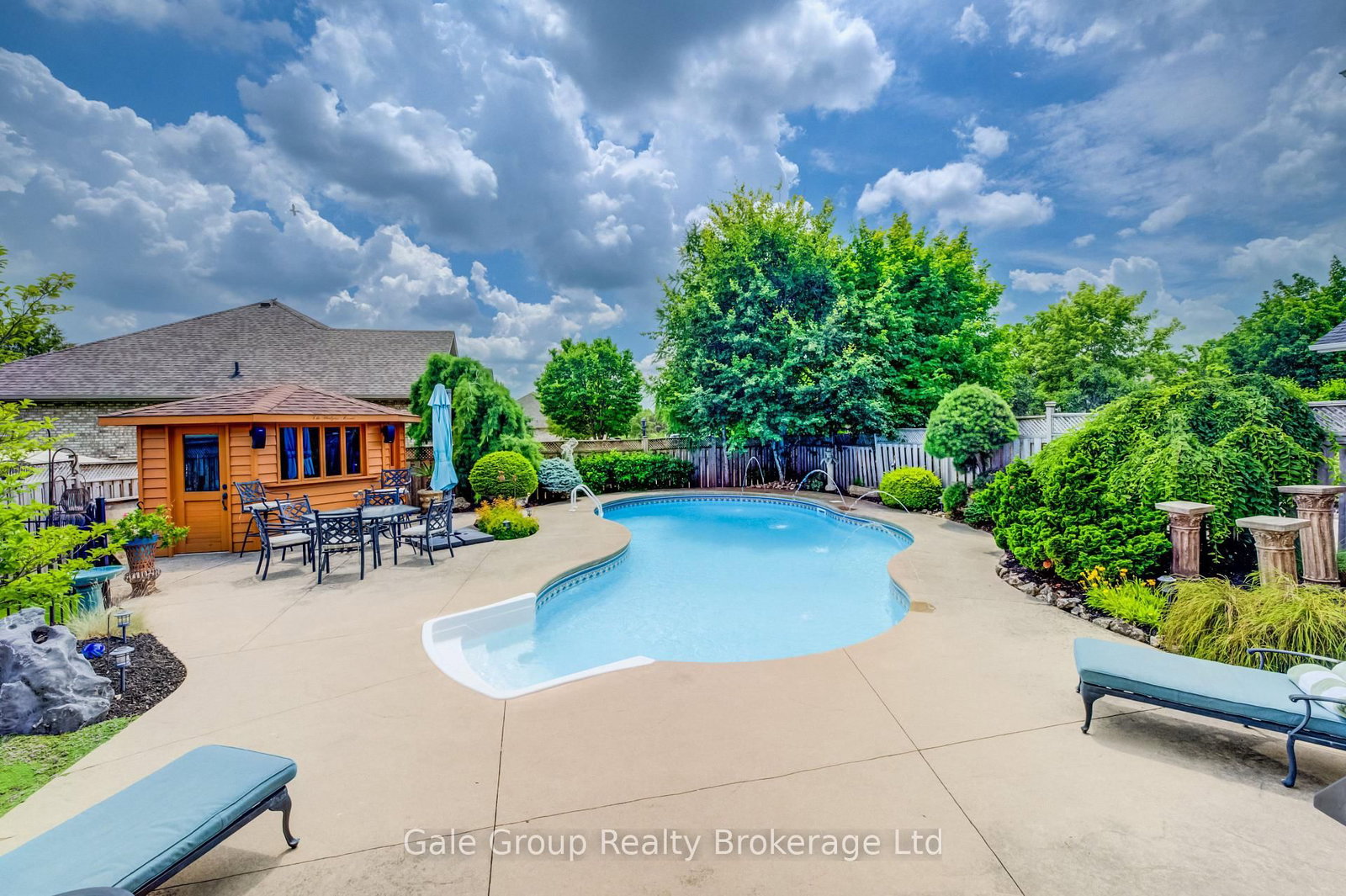 472 Lakeview Drive • Woodstock, ON photo 34