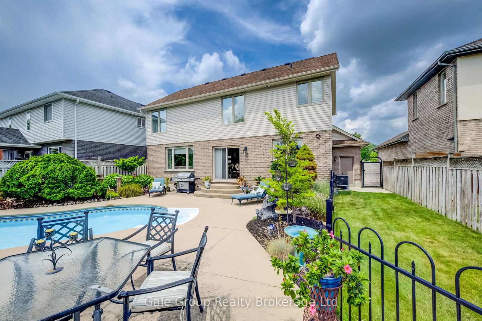 472 Lakeview Drive • Woodstock, ON photo 37