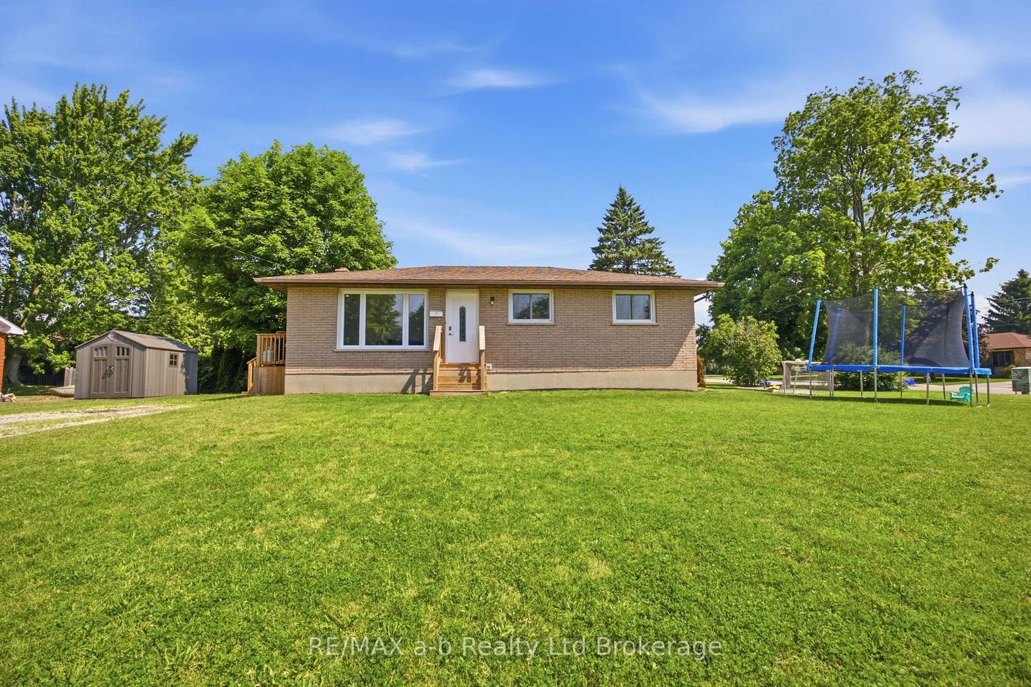7 Marchant Street, Aylmer — photo 2