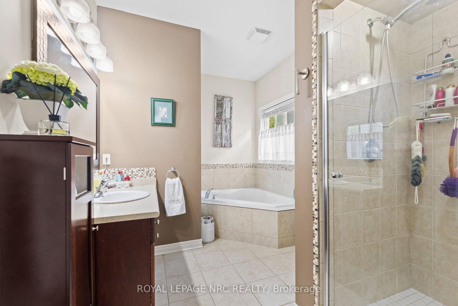 15 Fisher Drive • Niagara-on-the-Lake, ON photo 8