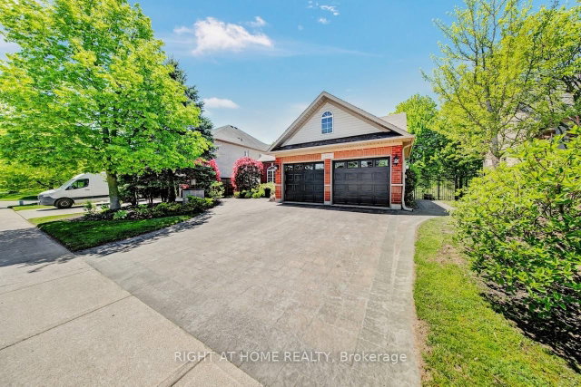 126 Moore Crescent