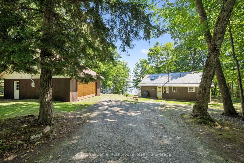 8 - 1155 Stephen Road