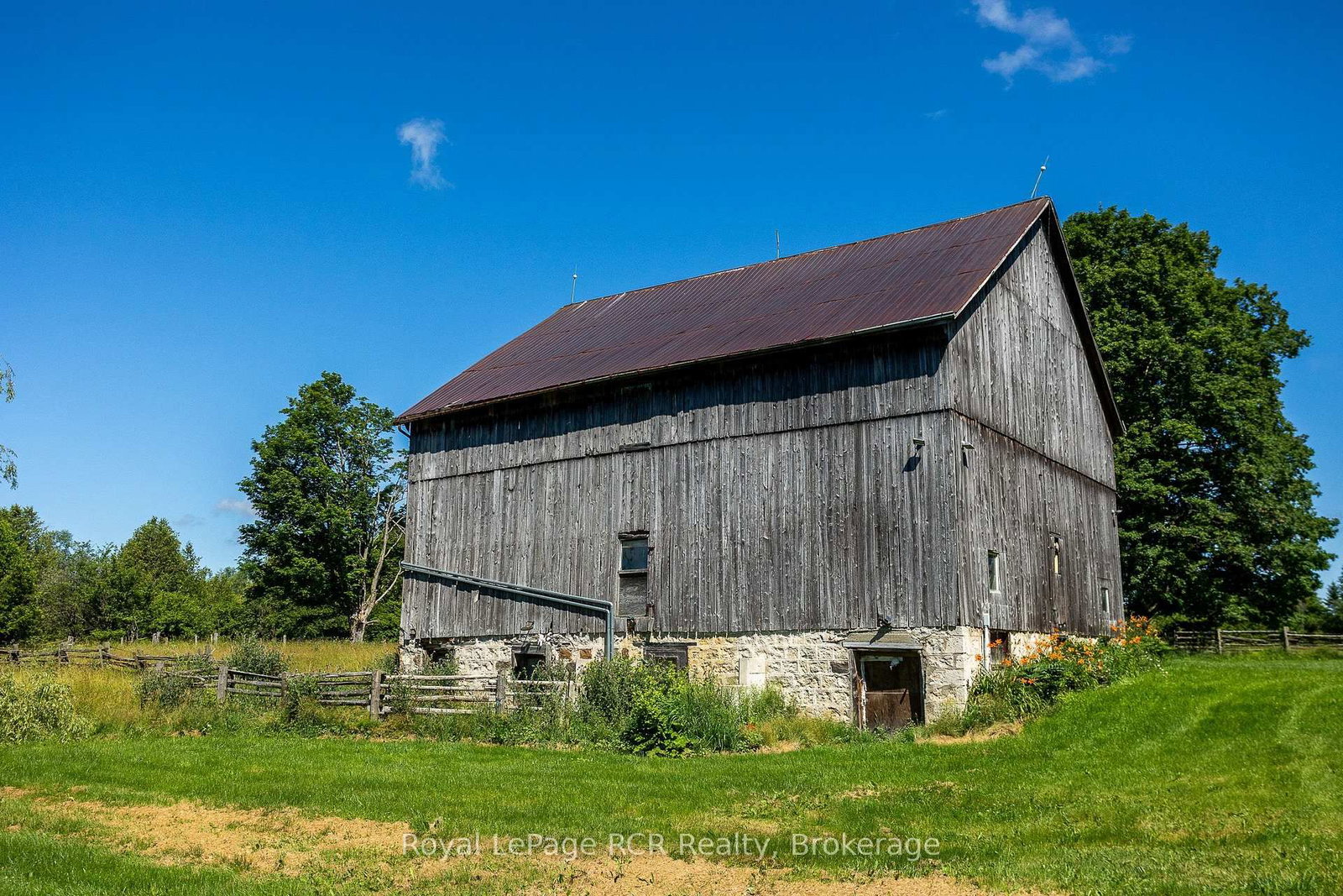 404683 Grey Road 4 • West Grey, ON photo 33