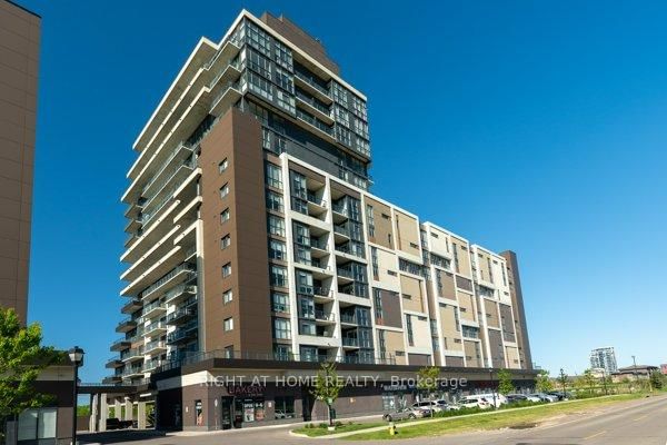 home for lease on 413-550 North Service Road