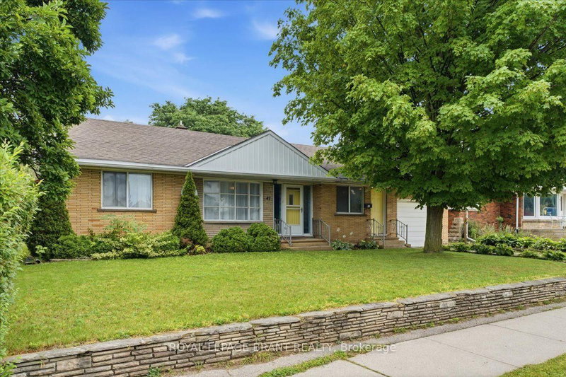 home for sale on 47 Lansdowne Avenue