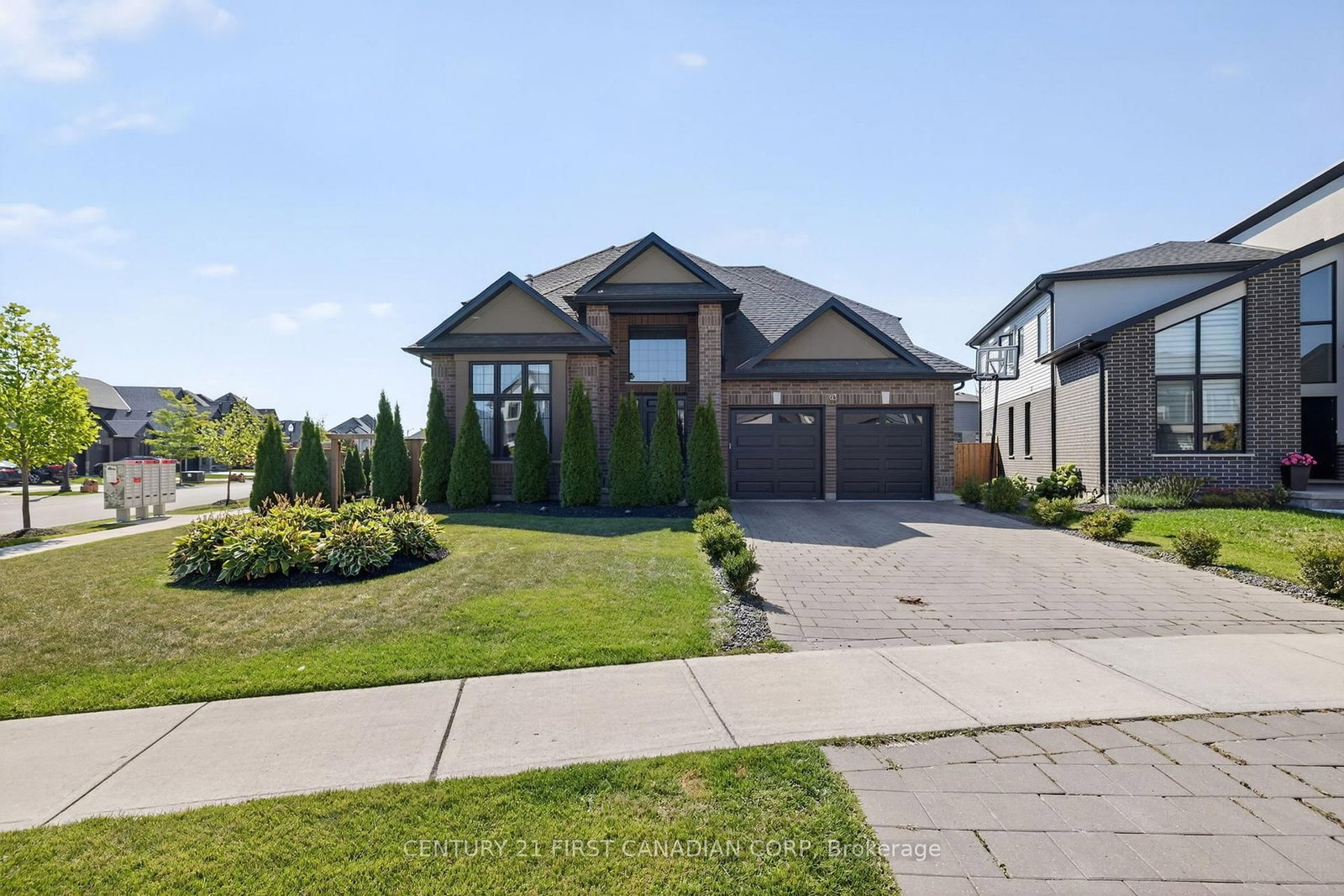 703 Zaifman Circle, London North