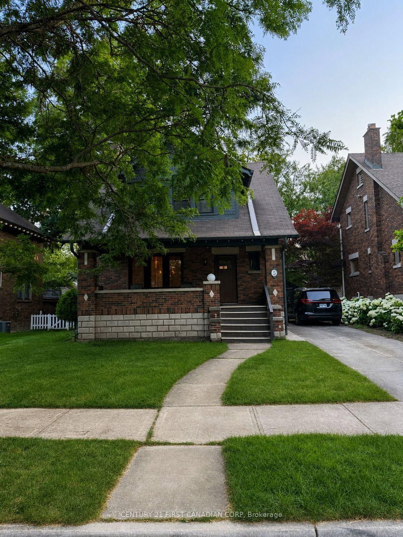 home for lease on 5 Clenray Place