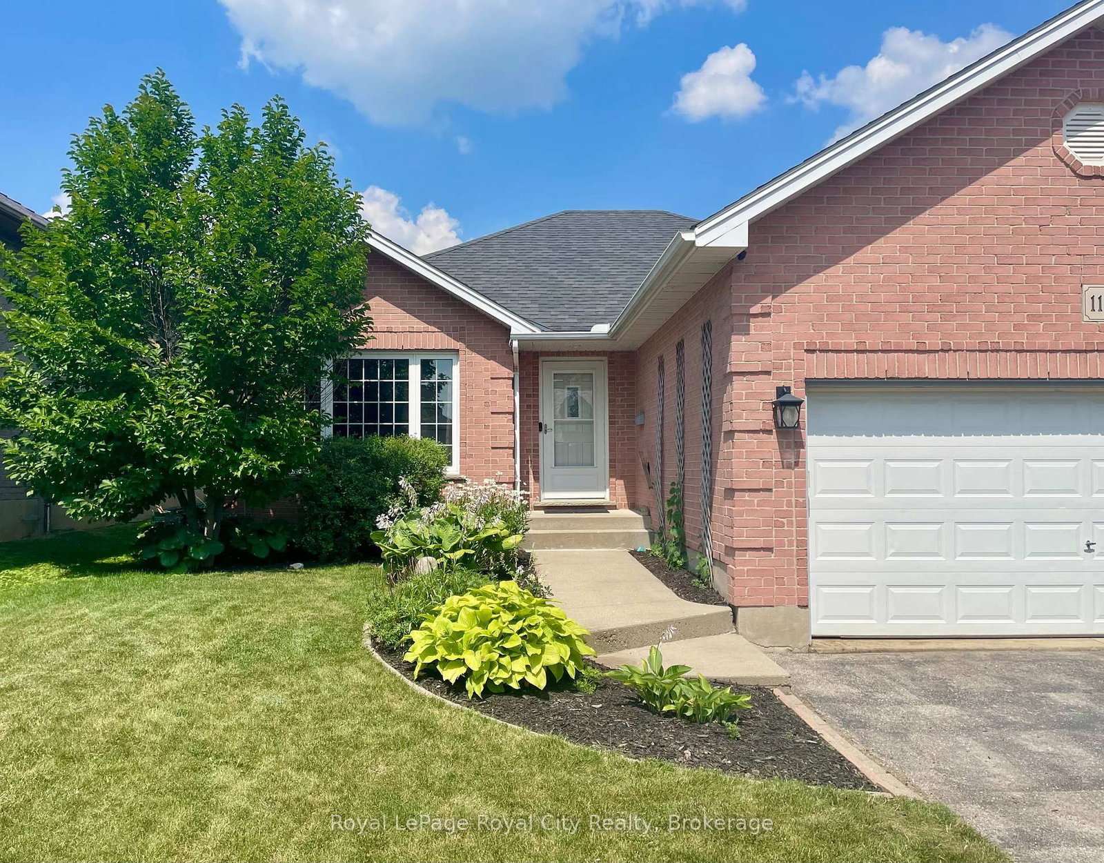 119 Meadowridge Drive • St. Marys, ON photo 5